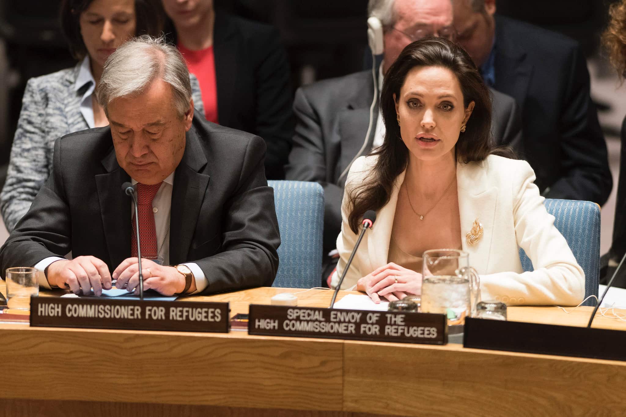 Bye bye United Nations: A Jolly Good Move!