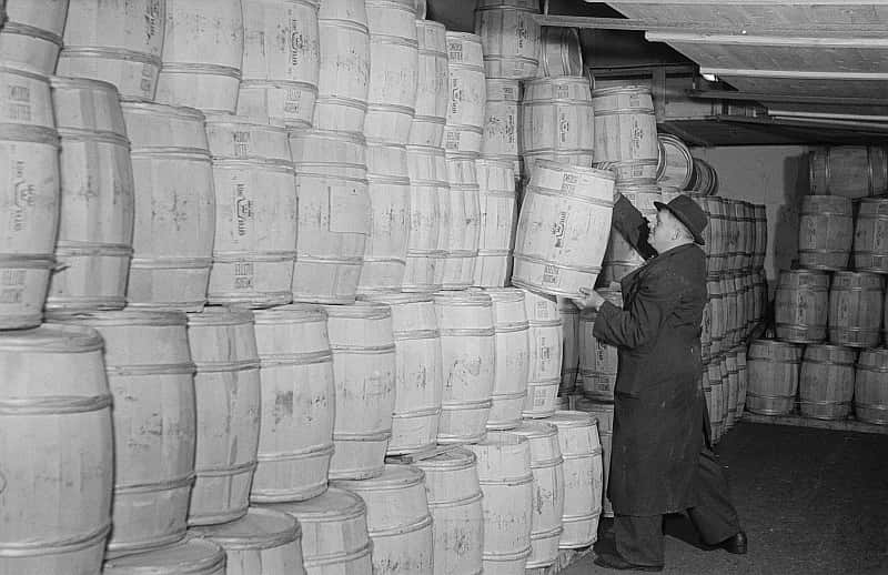 From the 1970s, price supports in the European Union drove butter surpluses that grew into the ‘butter mountain’, a stockpile that later dwindled and largely vanished by 2017.
