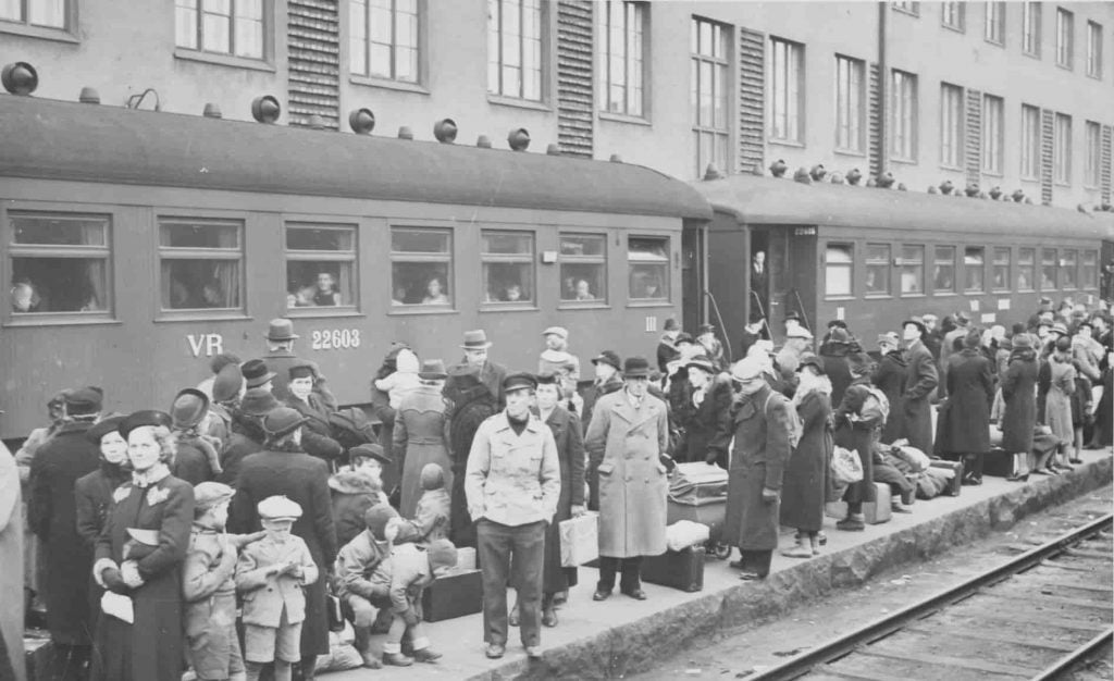 Residents fleeing Helsinki