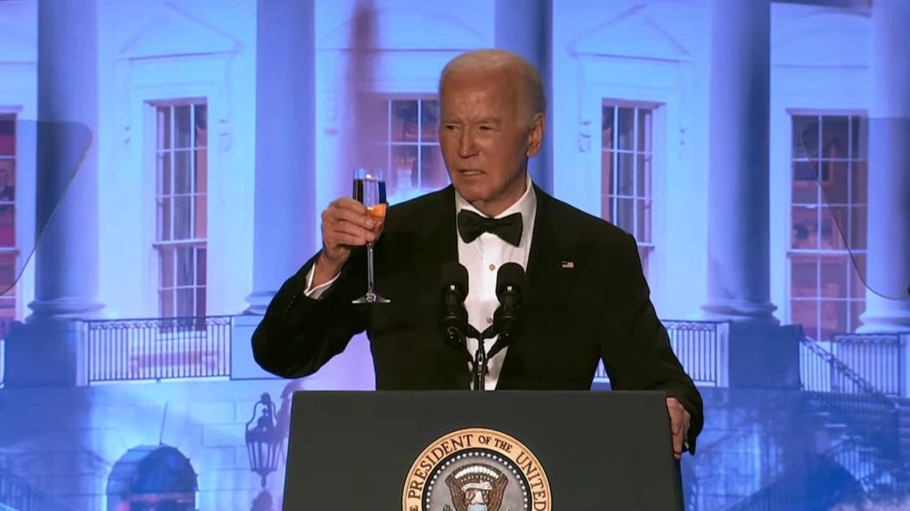 Biden finished his speech by toasting "to a free press, to an informed citizenry, to an America where freedom and democracy endure. God bless America!" Photo: Screenshot of the White House/YouTube Channel.